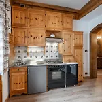 Lovely 2 Bedroom Flat In Corso Italia With Parking Appartement Cortina dʼAmpezzo