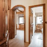Lovely 2 Bedroom Flat In Corso Italia With Parking * Cortina dʼAmpezzo
