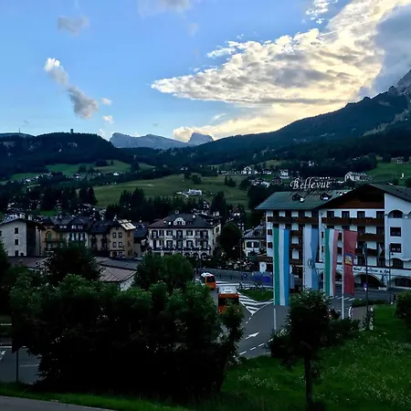 Appartement Lovely 2 Bedroom Flat In Corso Italia With Parking *