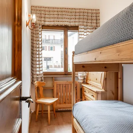 Appartement Lovely 2 Bedroom Flat In Corso Italia With Parking *