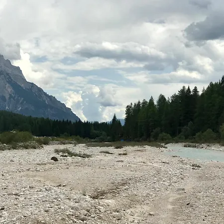 Lovely 2 Bedroom Flat In Corso Italia With Parking Appartement Cortina dʼAmpezzo